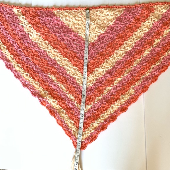 Adult hand made scarf 🧶 - Picture 2 of 3